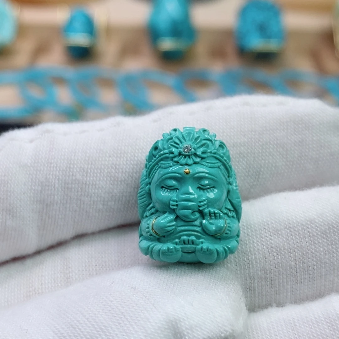 绿松石未镶嵌珠宝奇石