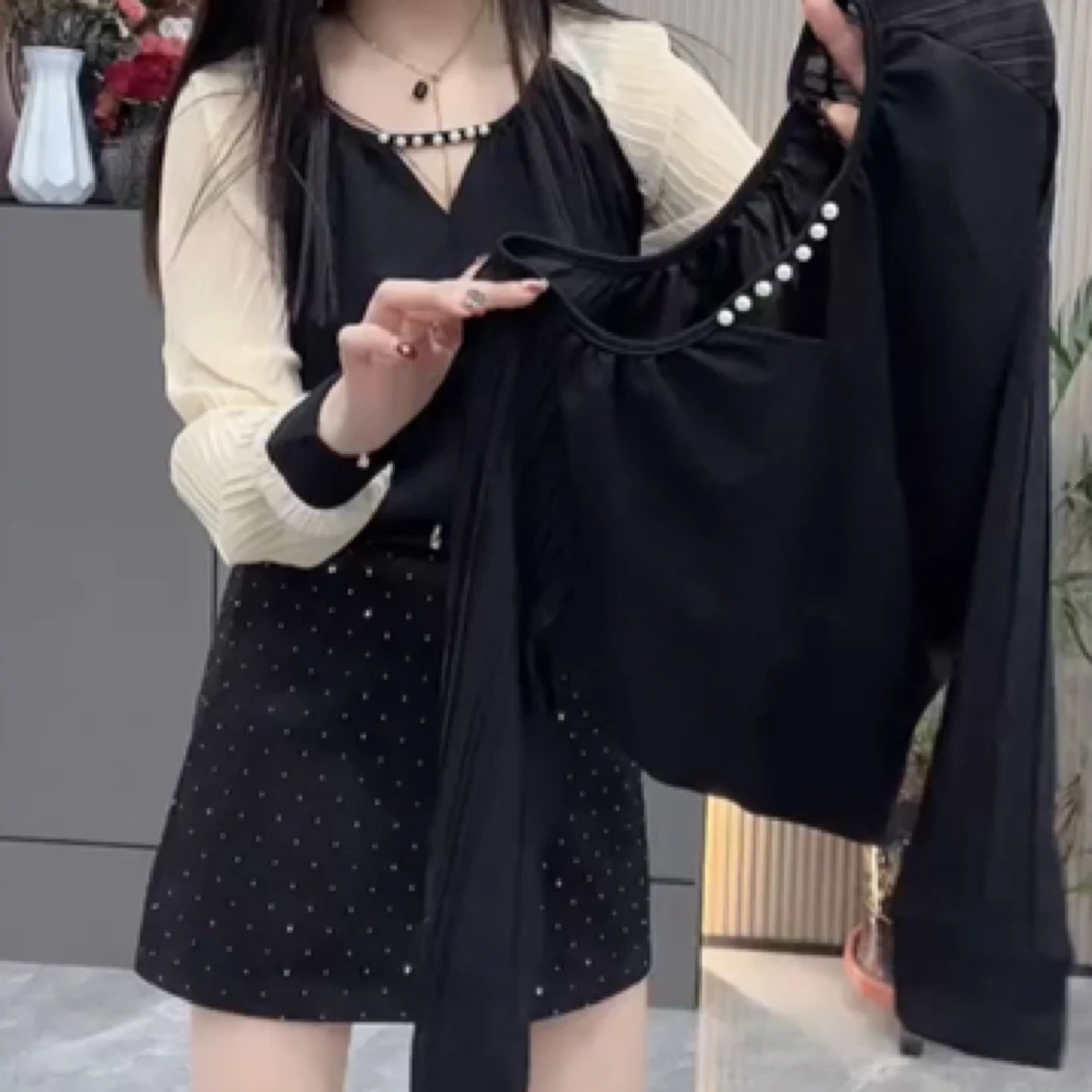 春季新款拼接重工打底T桖衫