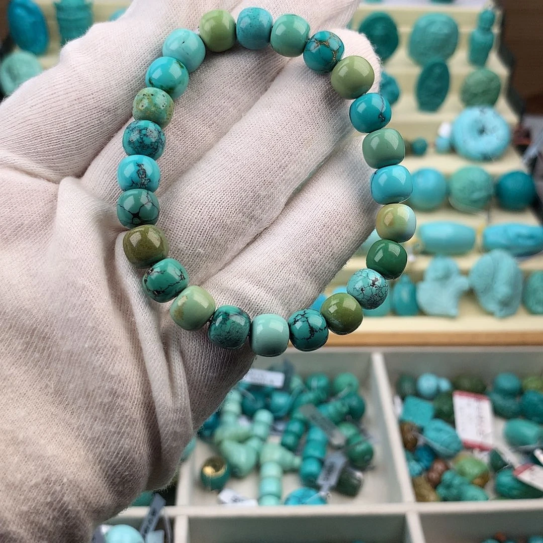 绿松石未镶嵌珠宝奇石