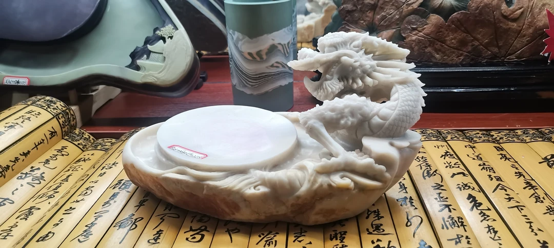 易水砚沉积玉龙行天下手工雕刻艺术收藏佳品