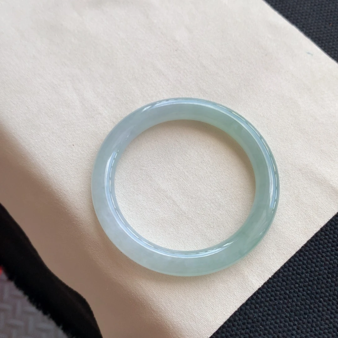 翡翠未镶嵌手镯9号57.5