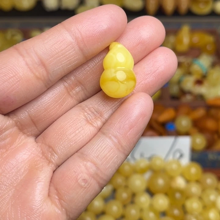 蜜蜡未镶嵌珠宝奇石鸡油黄飘花福禄双全