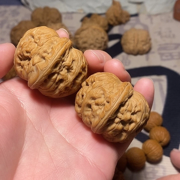 文玩核桃吊坠41平谷元宝全品