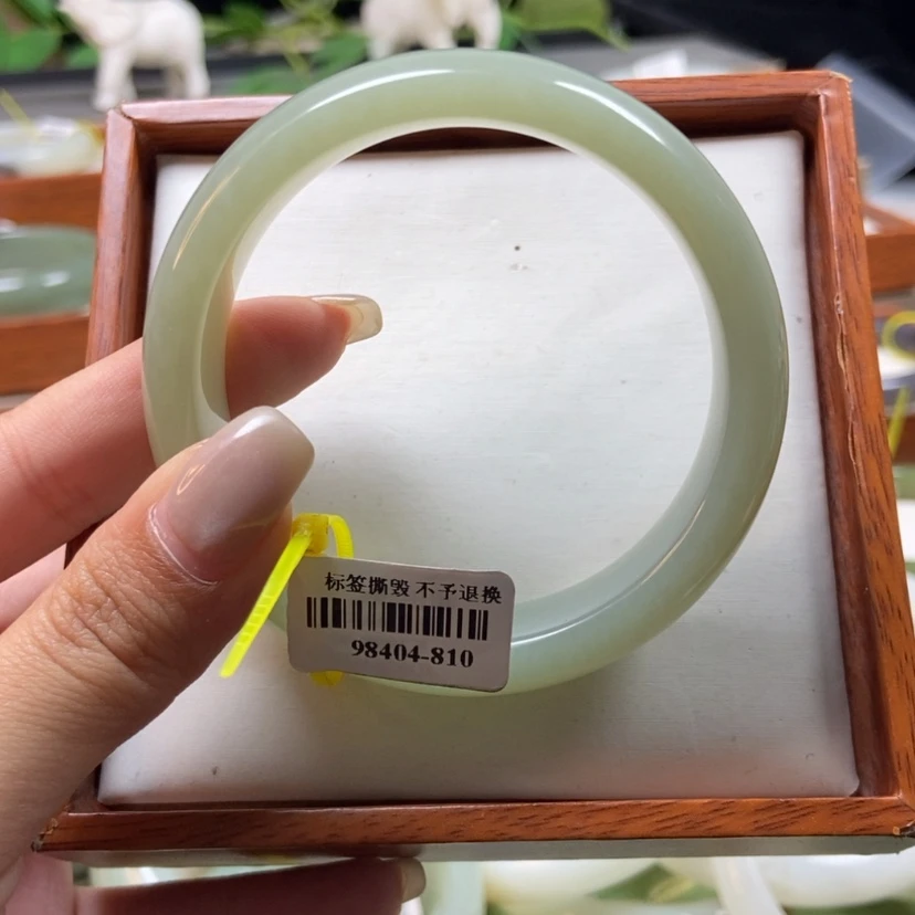 【闪购商品】和田玉手镯未镶嵌57.3