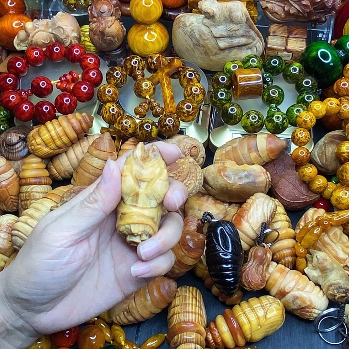 松木琥珀木文玩手串