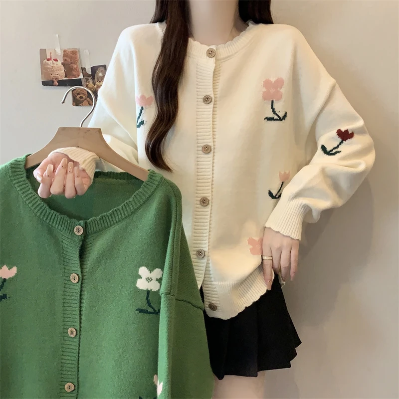 新品大码2025秋冬新款韩版设计感花朵刺绣慵懒风百搭针织毛衣