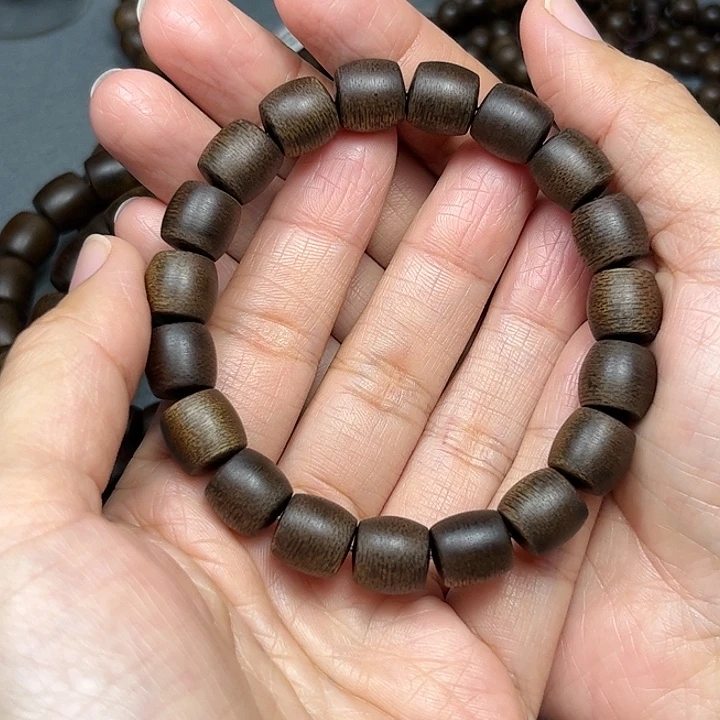 沉香沉香碎屑白棋玉化1.0