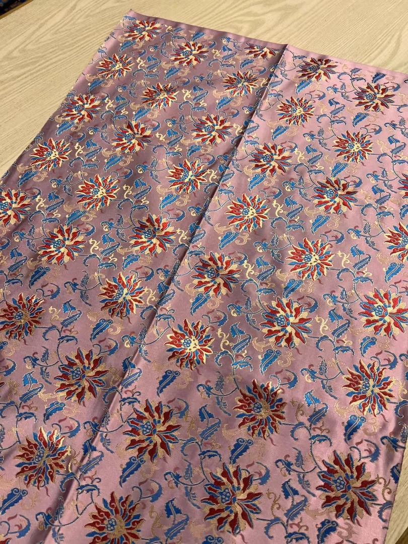 粉色步步生莲 高密提花织锦缎布料面料藏袍蒙古袍