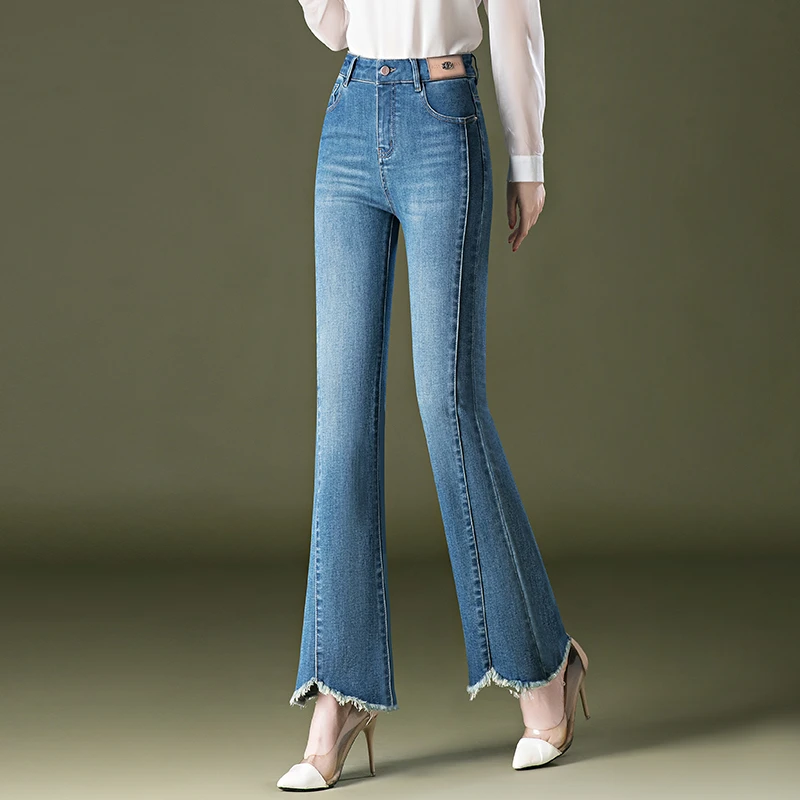 正品高端春秋牛仔裤女士2025年时尚新款高腰中年女裤毛边微喇裤子