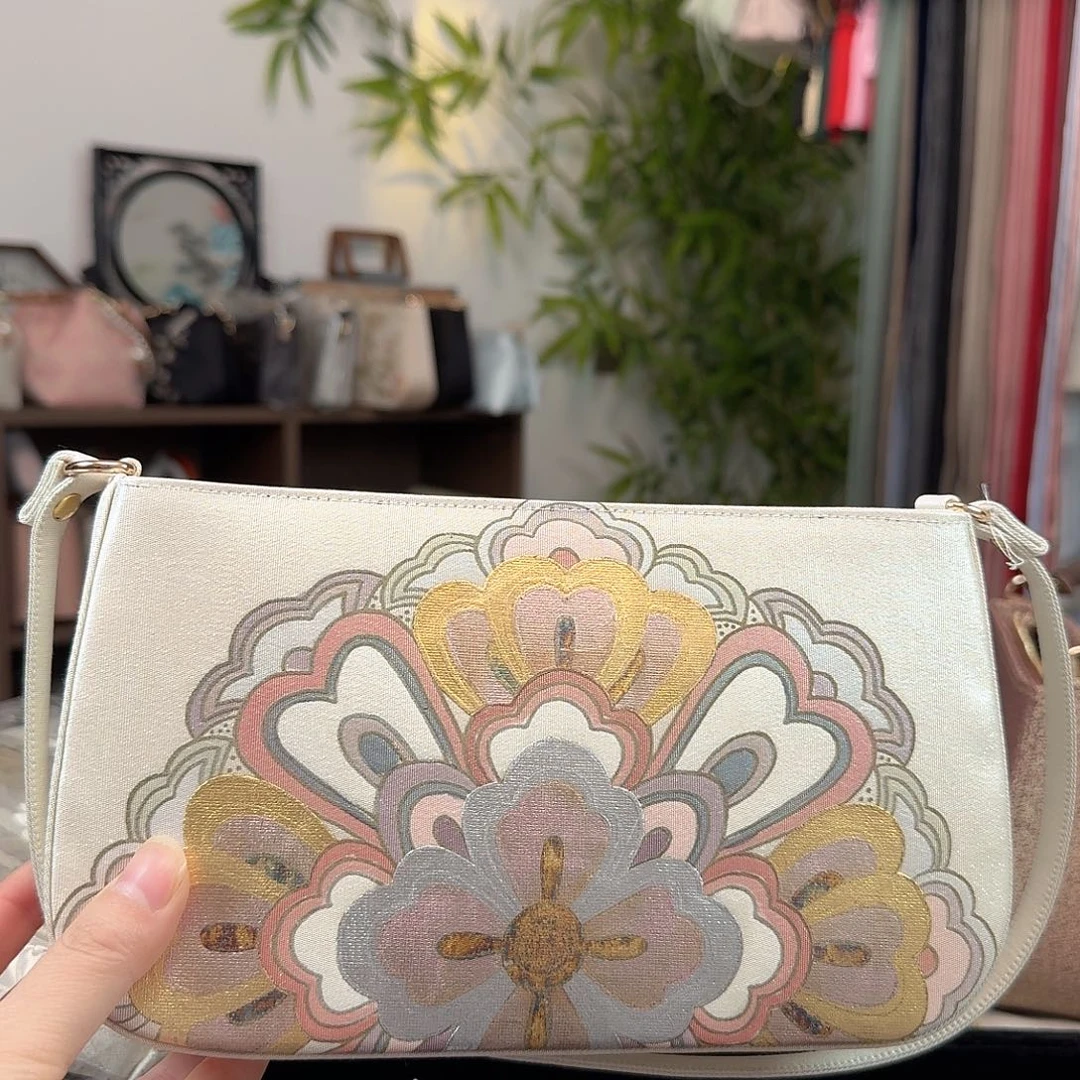 梦***方织绣纯手工手工制作