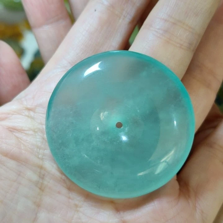岫玉未镶嵌平安扣