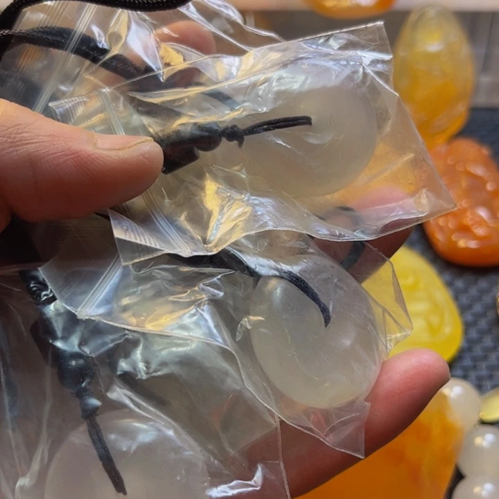 倚***风石英质玉未镶嵌旦面