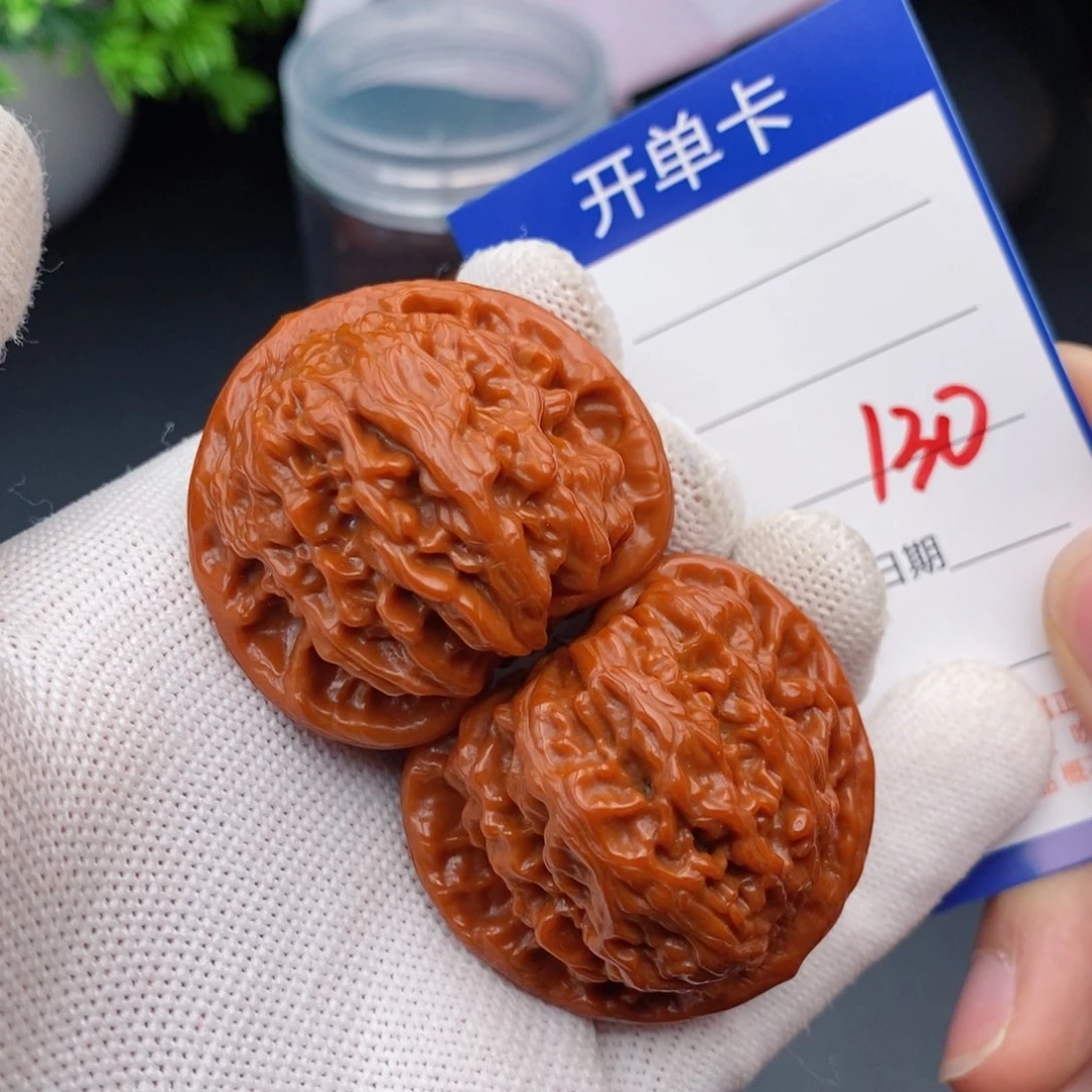 文玩核桃把件41红狮子130