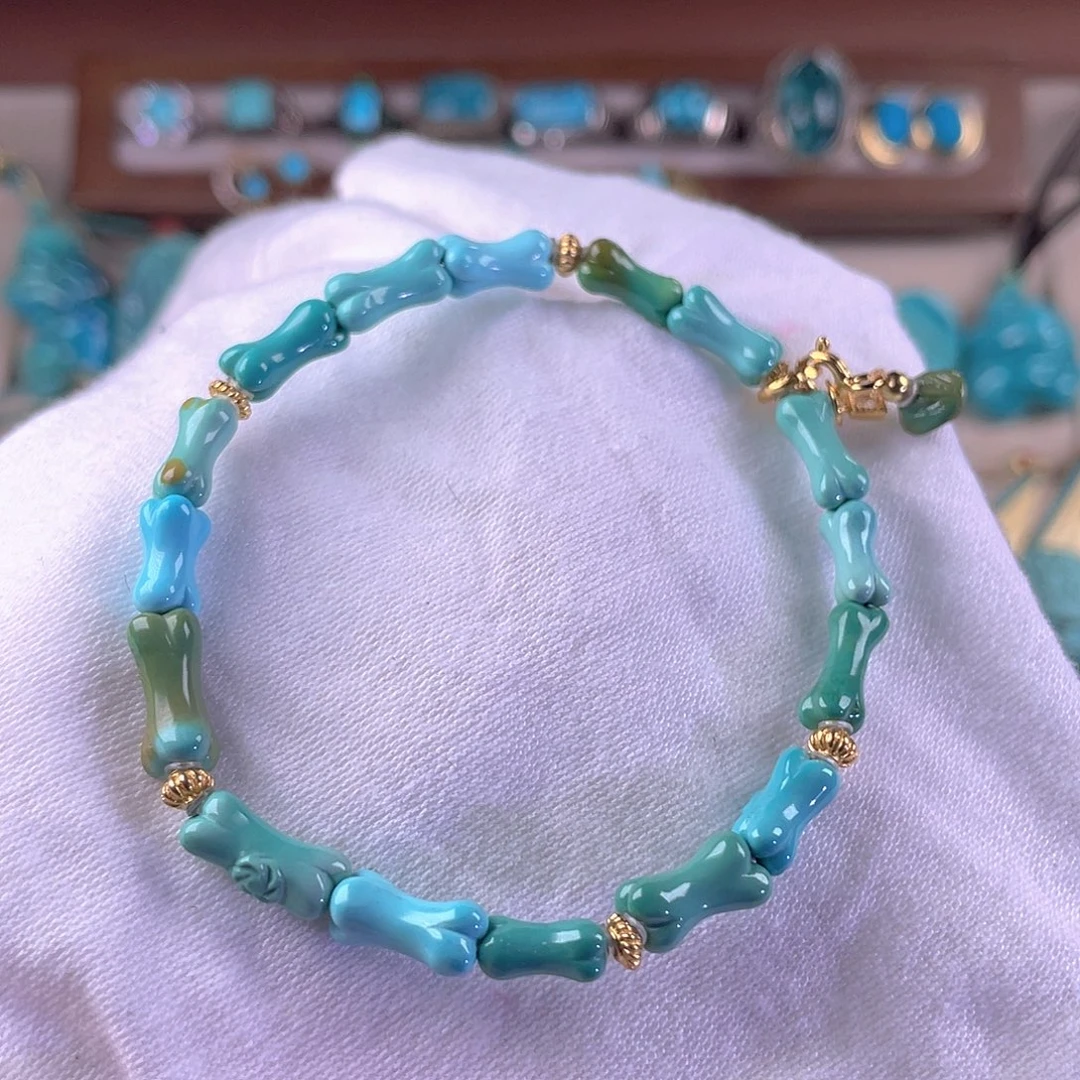 绿松石未镶嵌珠宝奇石