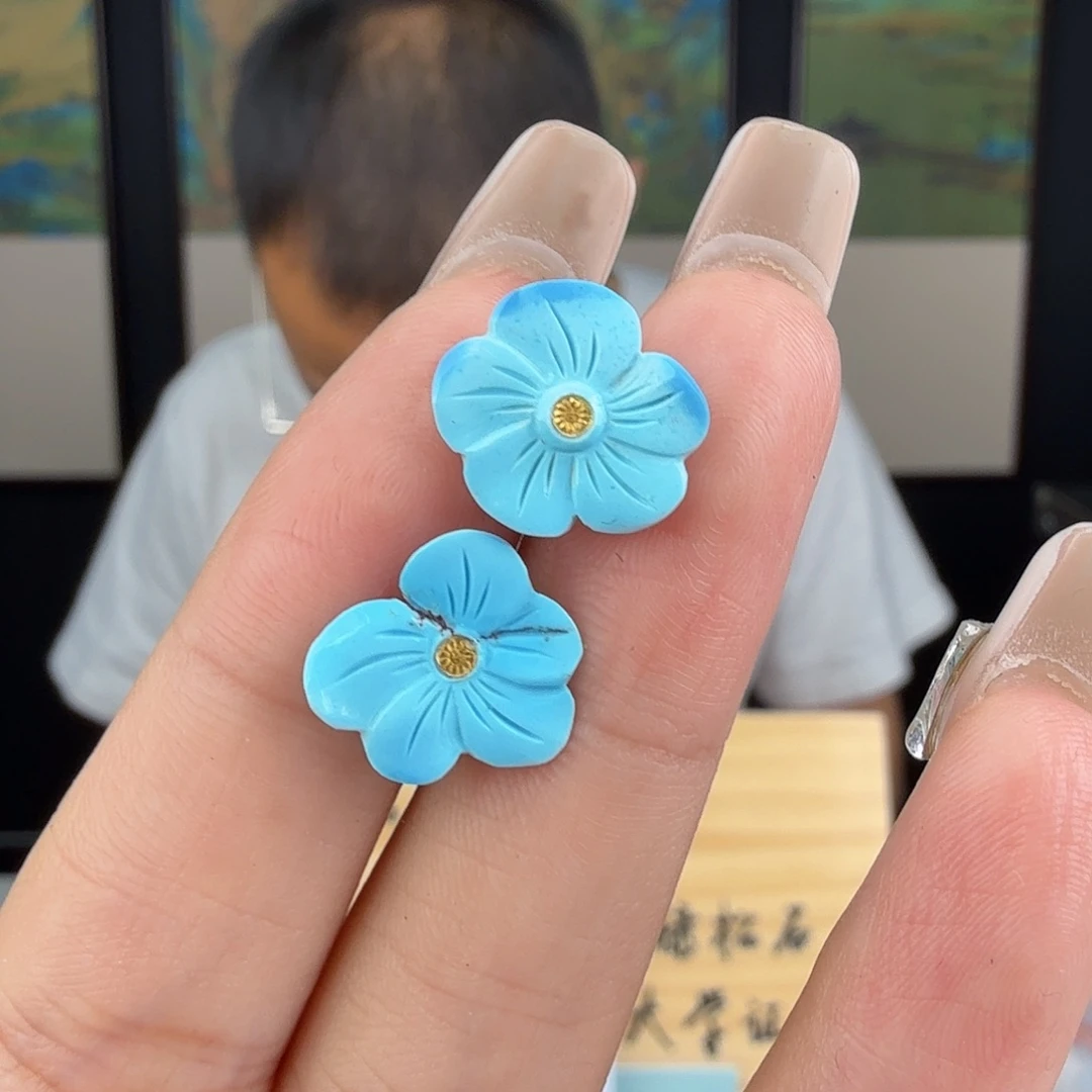 绿松石未镶嵌珠宝奇石