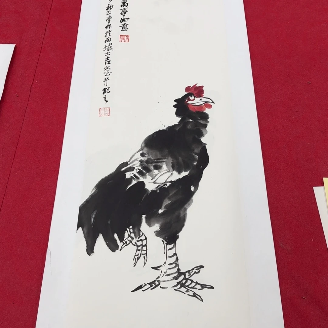 国画花鸟等图案为一体而得