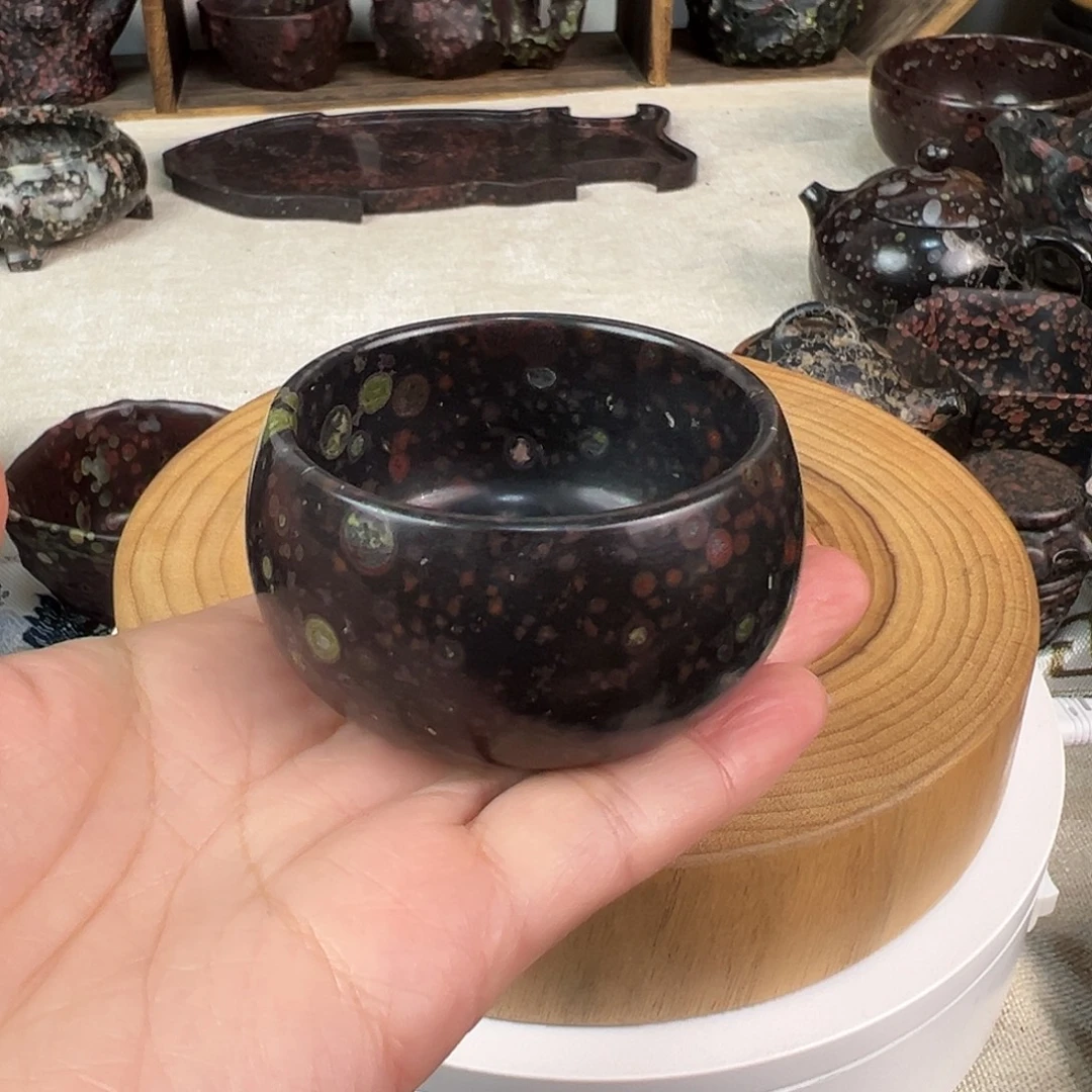 大***睿梅花玉老坑料禅定杯