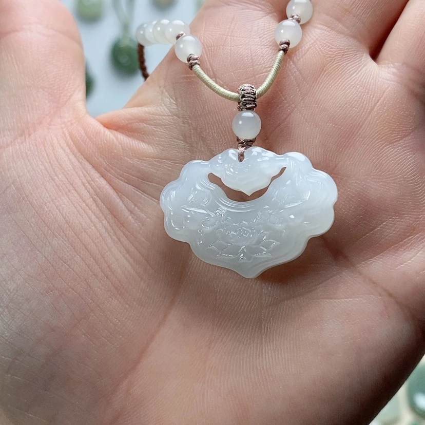 【闪购商品】颈饰未镶嵌和田玉