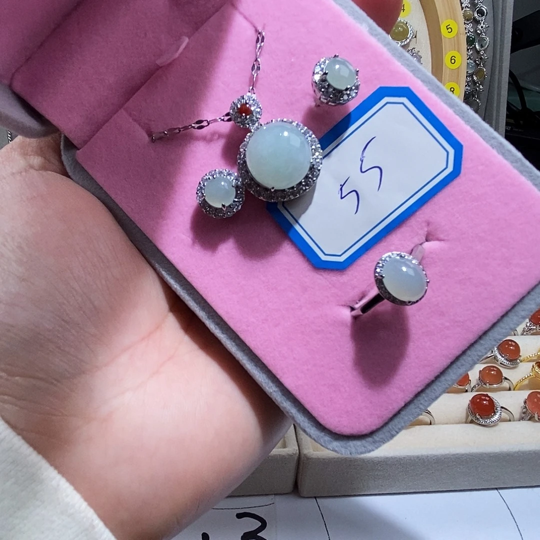 翡翠未镶嵌戒指缅甸