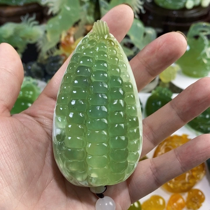 未镶嵌岫玉手把件