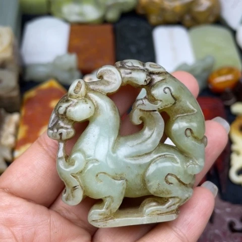 蛇纹石玉未镶嵌颈饰17