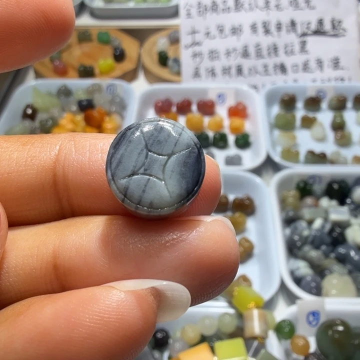 和田玉未镶嵌珠宝奇石