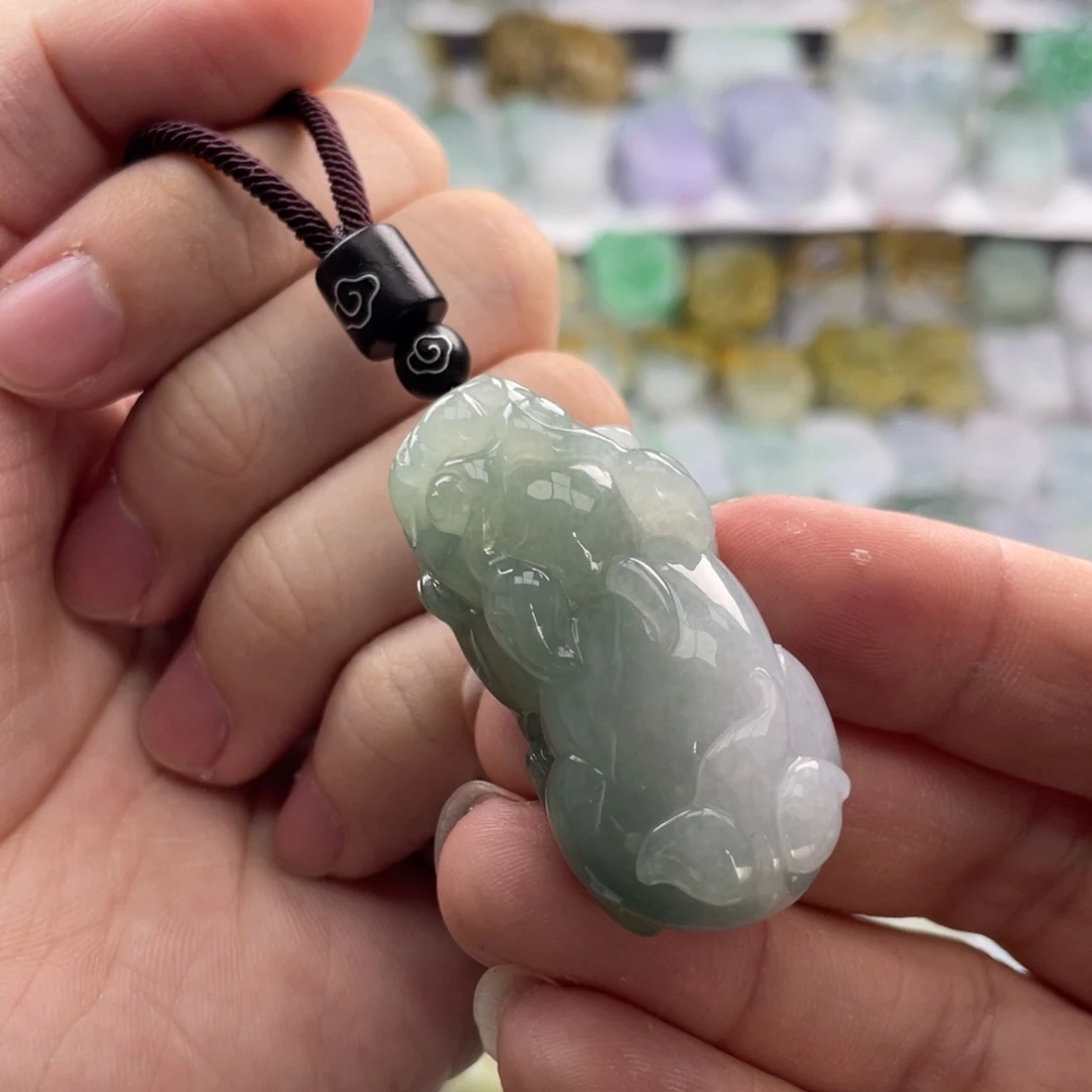 翡翠未镶嵌颈饰貔貅8