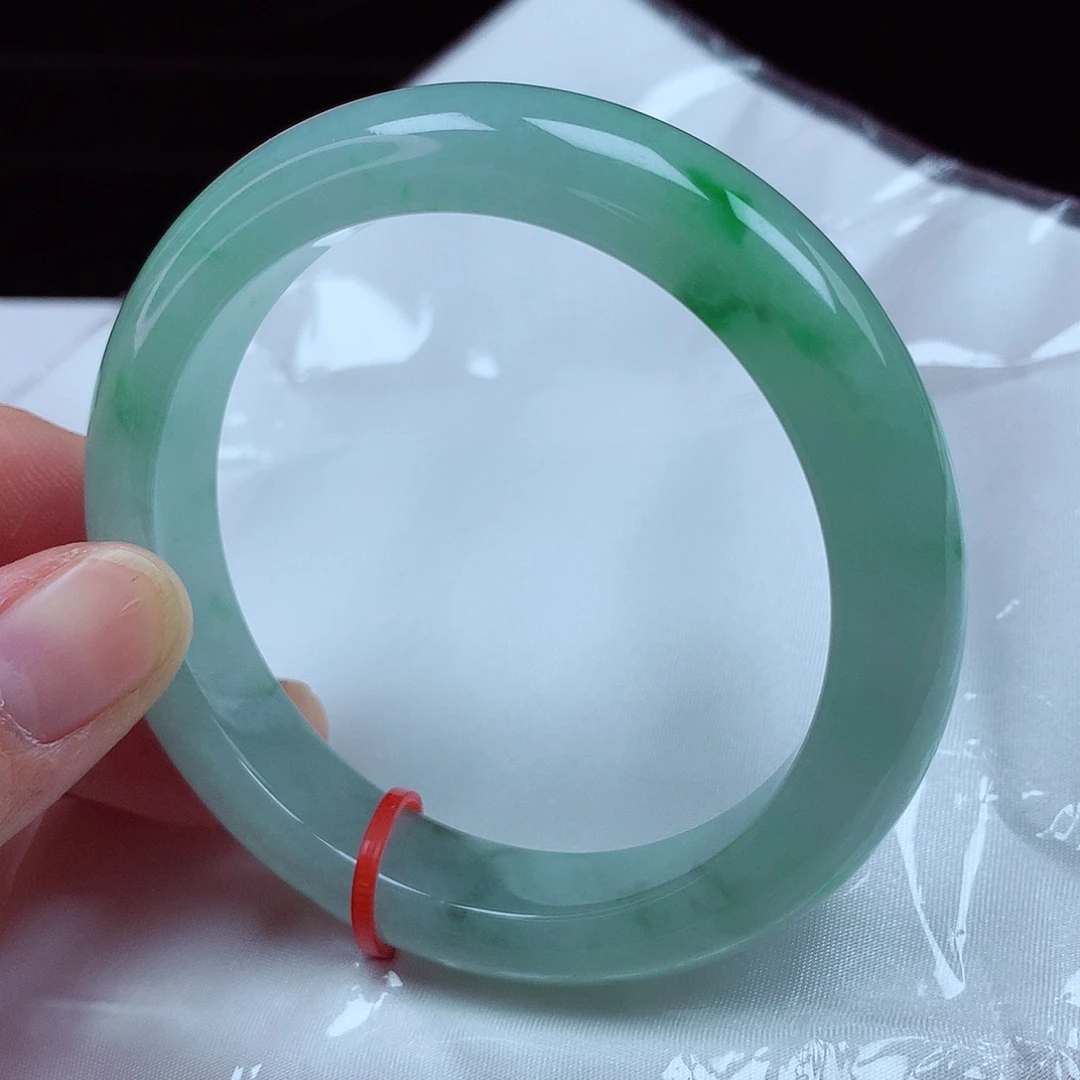 翡翠手镯未镶嵌57-58圈