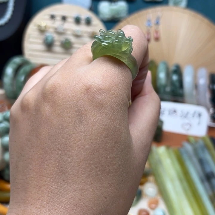 蛇纹石玉未镶嵌戒指b*u