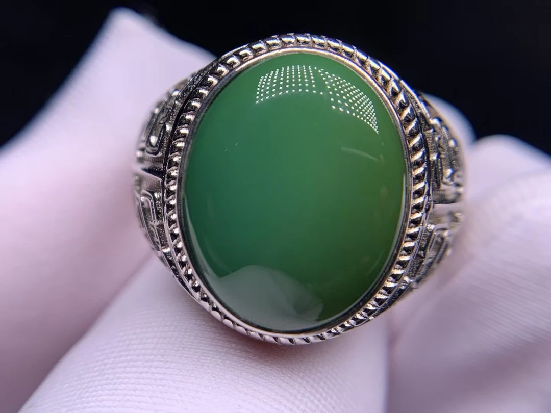 瓷釉级玉化军绿料精品绿松石椭圆戒指，无暇品质，戒面尺寸15*12.5