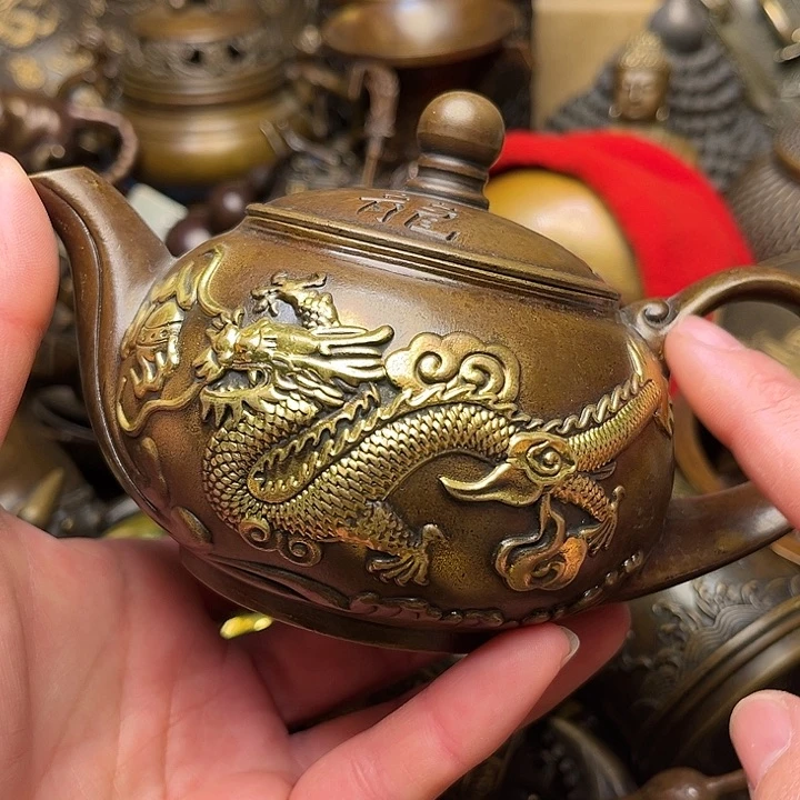 精美铜器批发档口