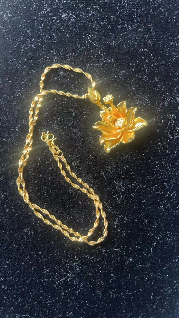 至臻金典真品两世欢吊坠a30