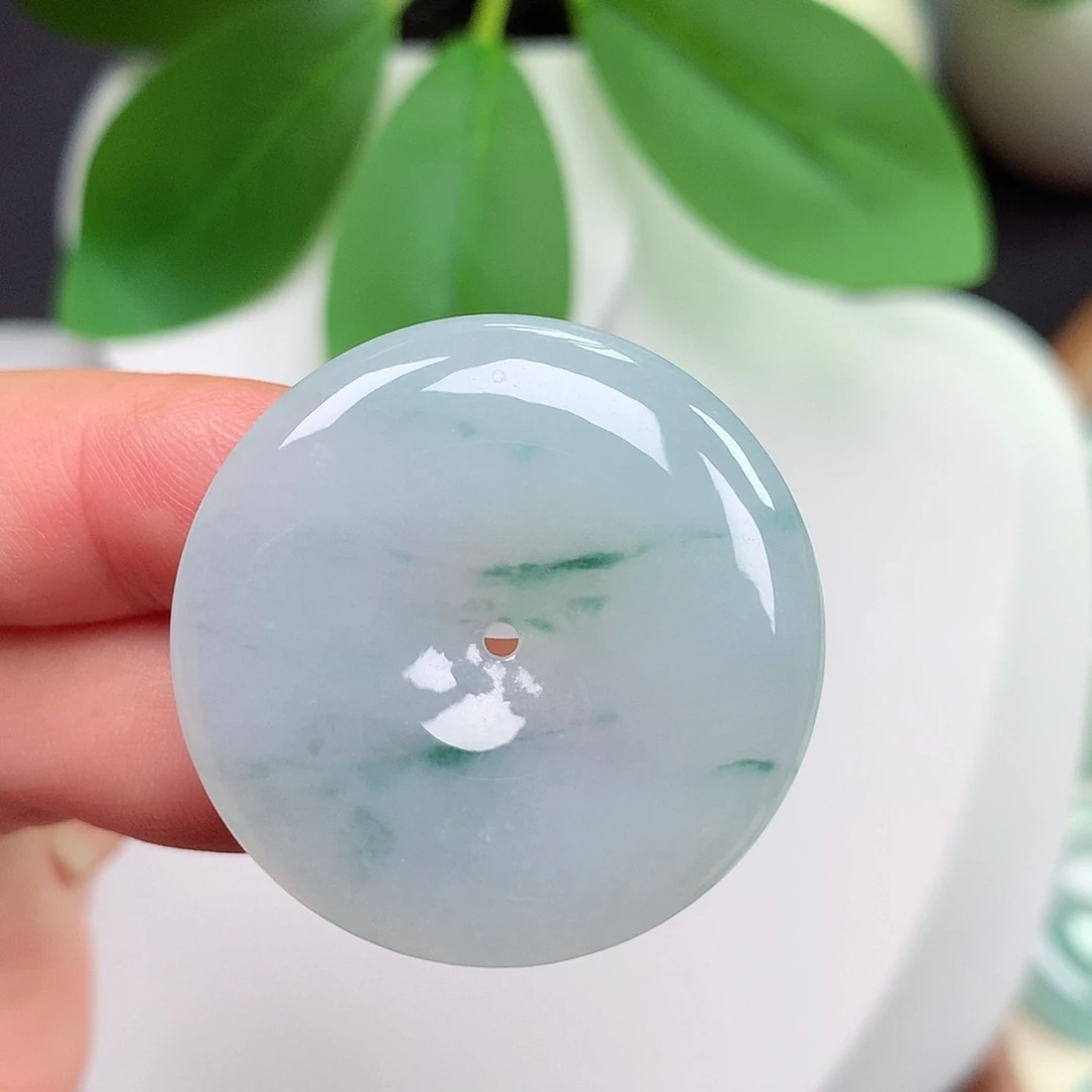 颈饰未镶嵌翡翠平安扣 31.9x5.4mm