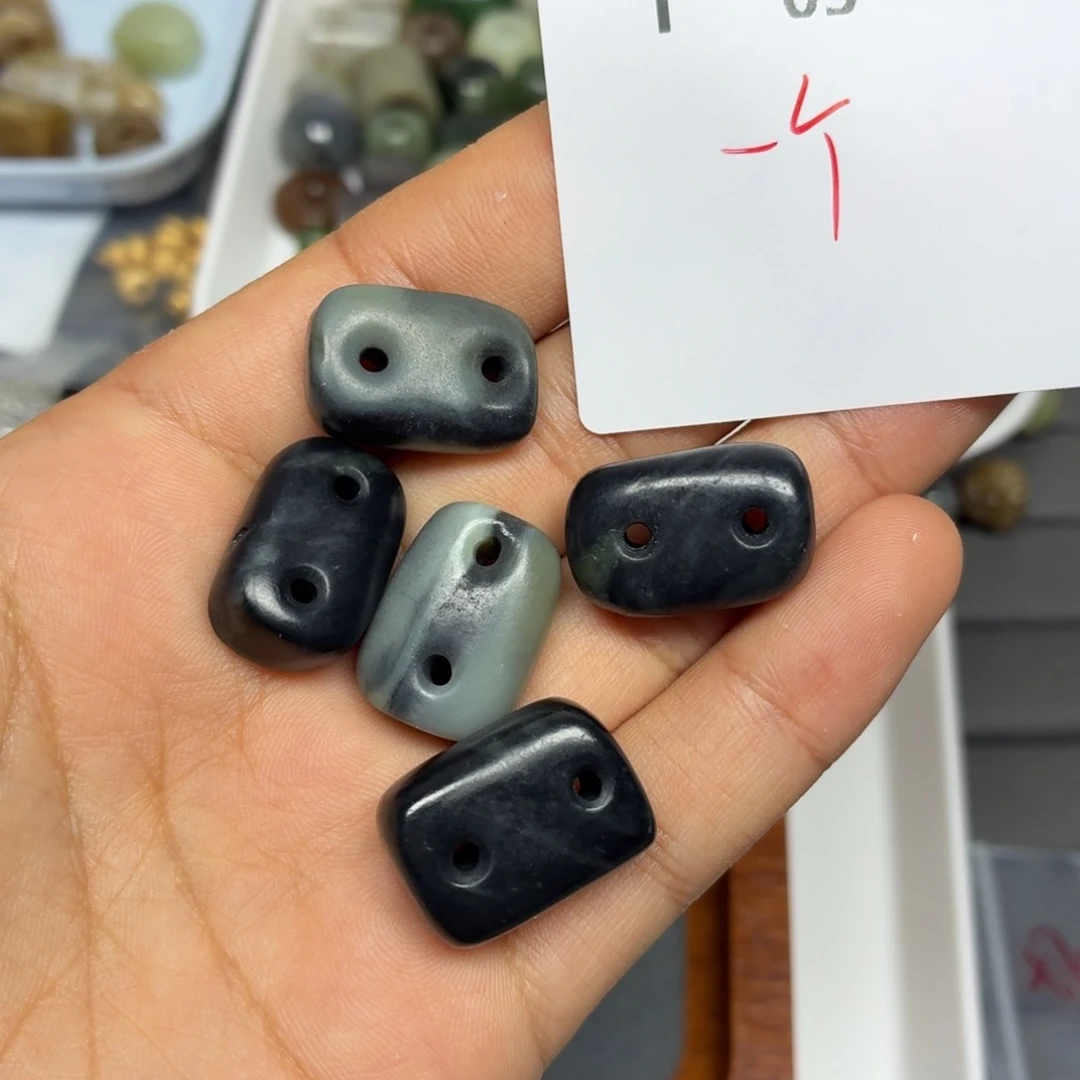 和田玉未镶嵌珠宝半成品T05