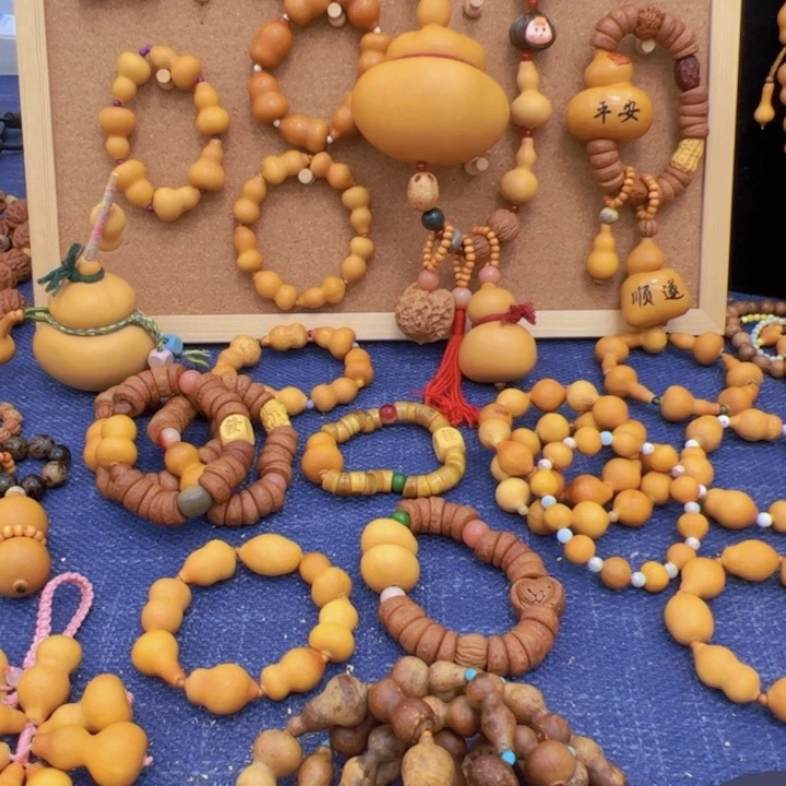 明***：大叶紫檀（黑酸枝木类）