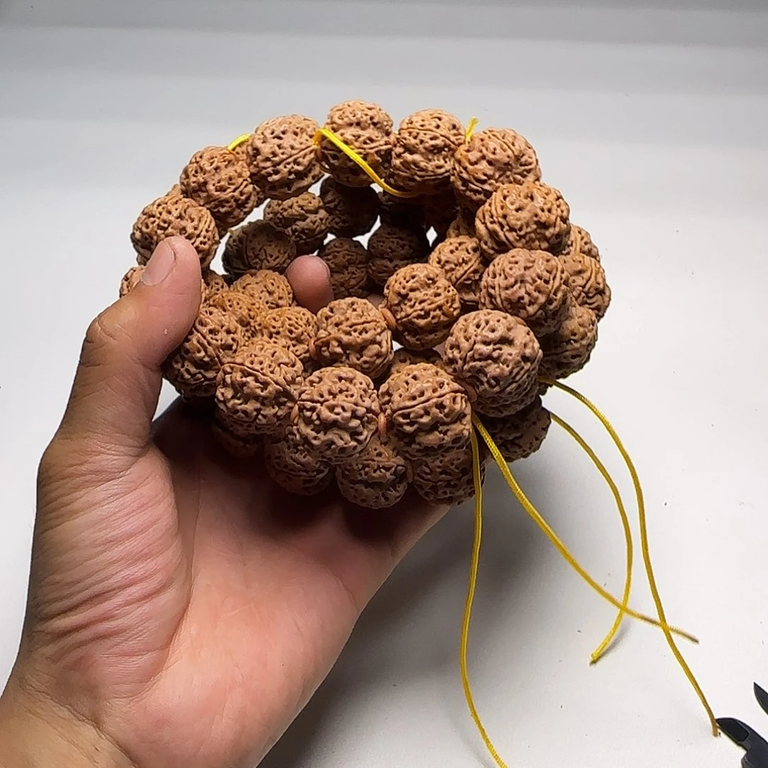 金刚菩提手串23尺寸蜂王梅花