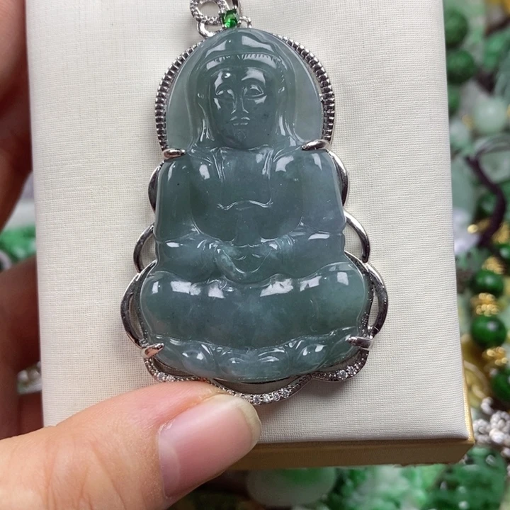 翡翠未镶嵌吊坠(赠链)