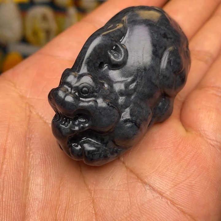 和田玉未镶嵌吊坠(赠链)