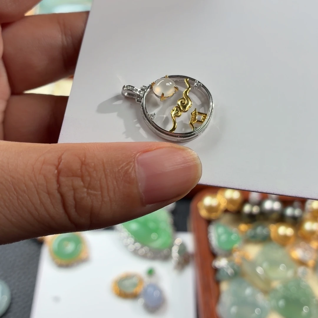 翡翠银S925镶嵌颈饰吊坠1