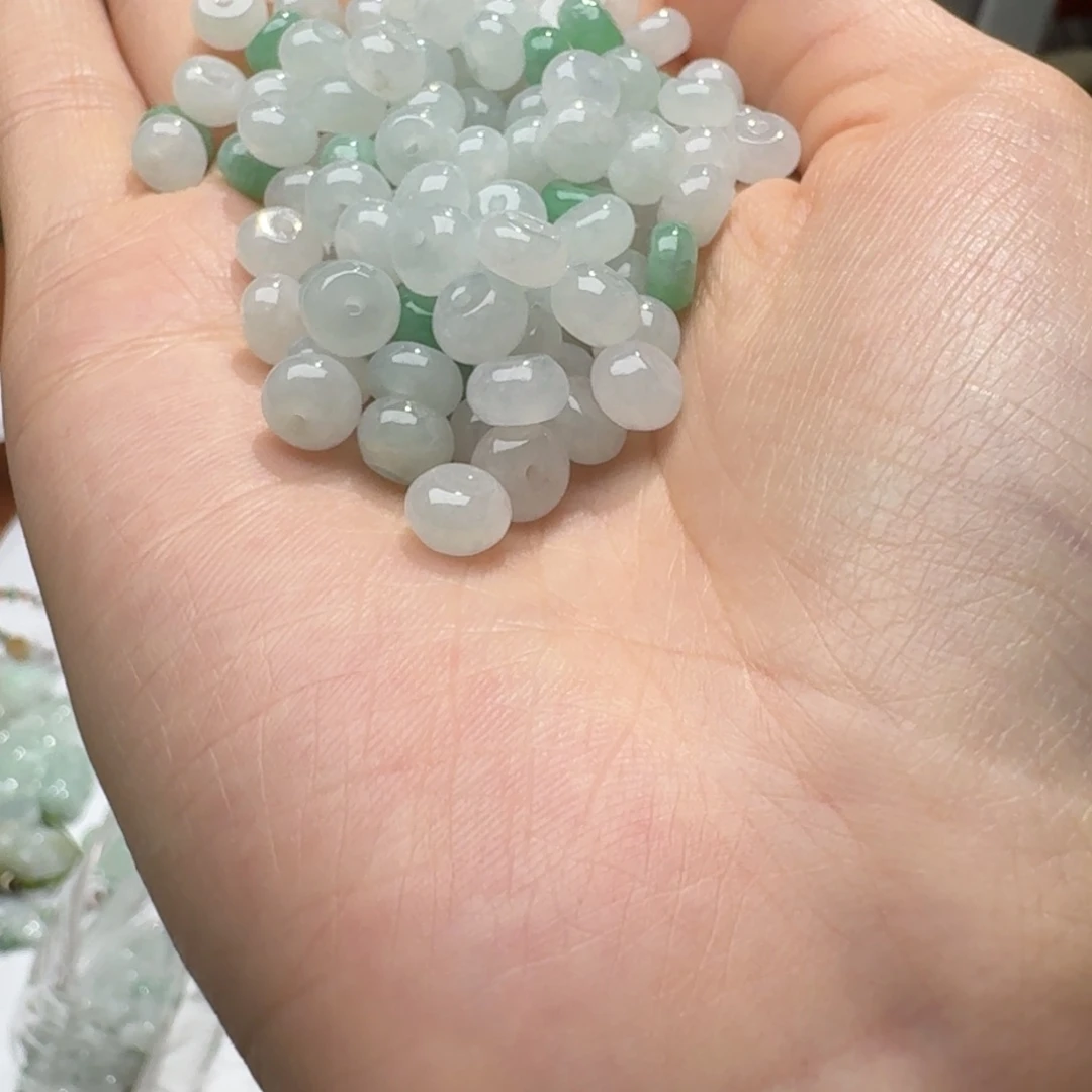 未镶嵌挂件翡翠福利10个，不包邮，拍一单邮费发货