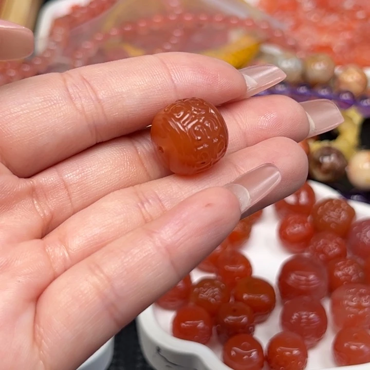 颈饰未镶嵌南红玛瑙