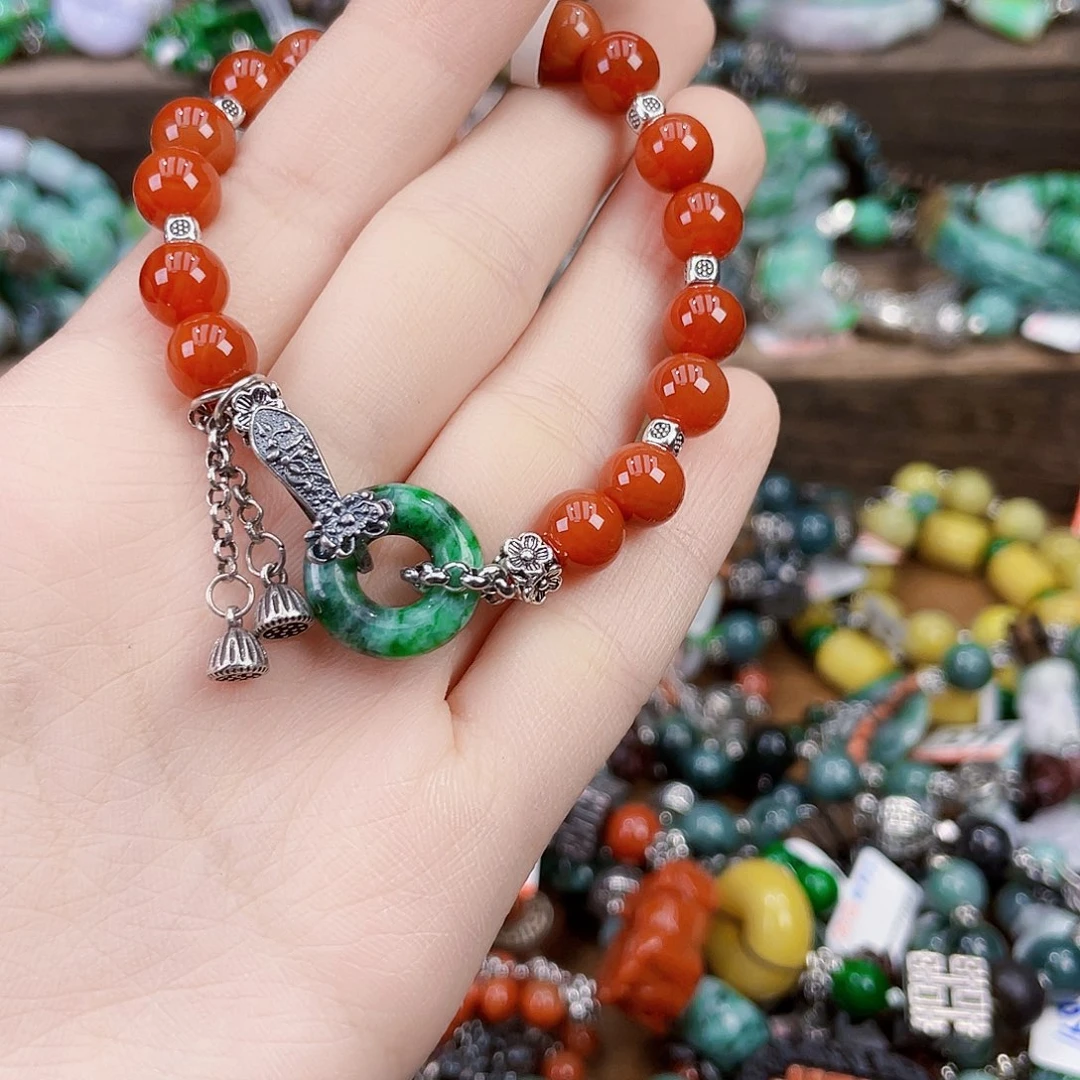 珍***惜未镶嵌手链翡翠手链