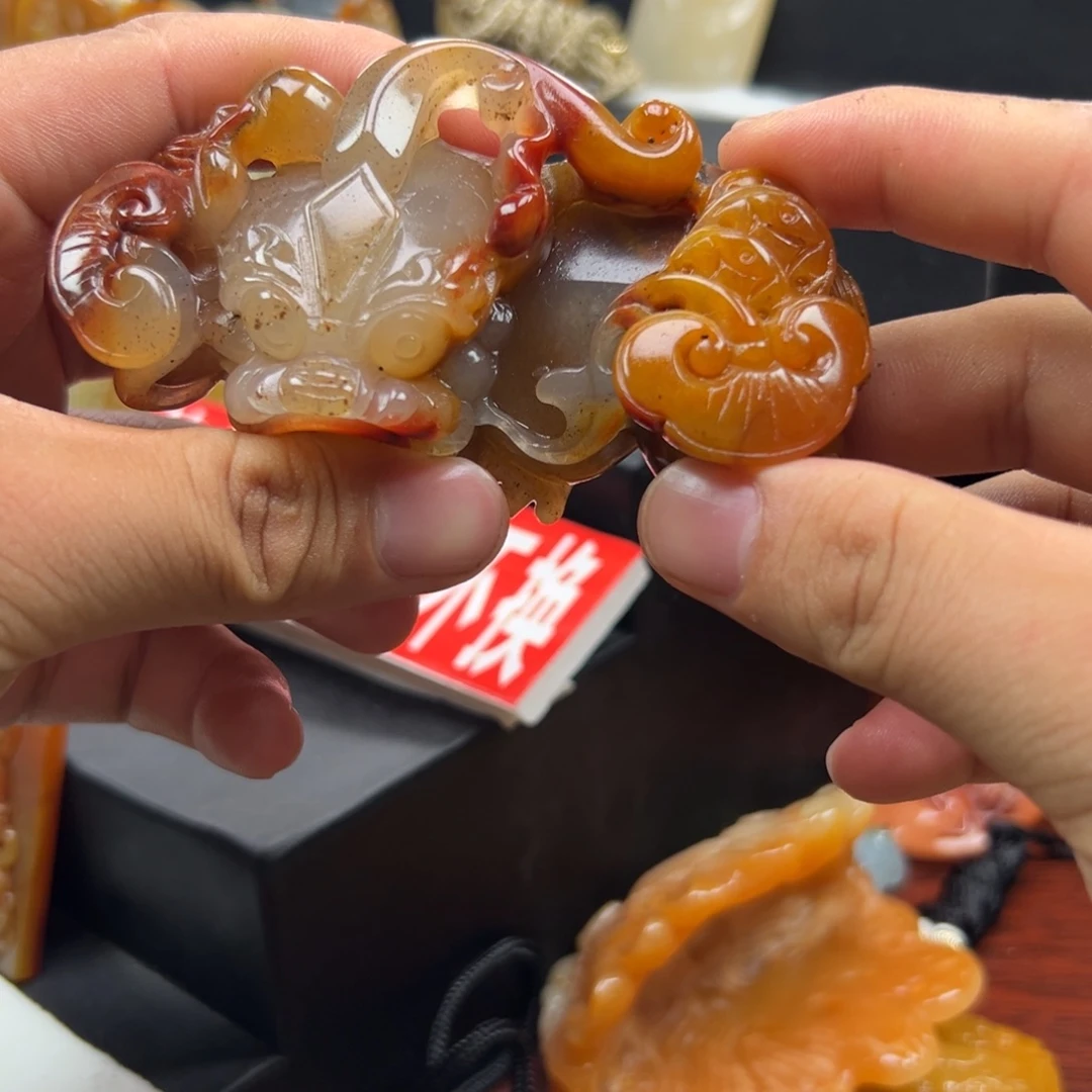 石英质玉（黄龙玉）未镶嵌多样性发货，发其一