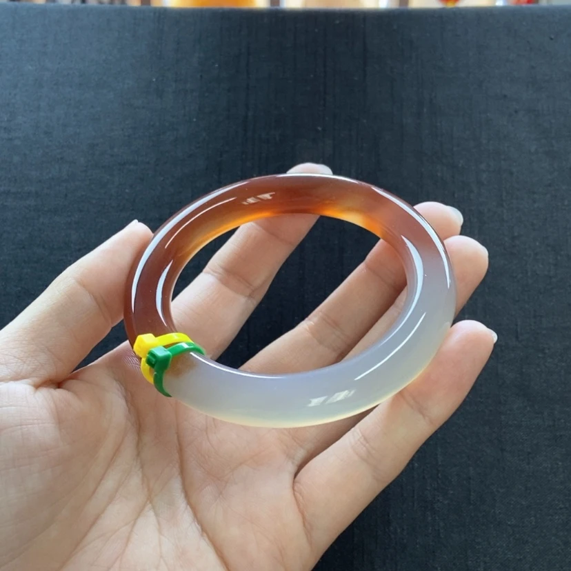 【闪购商品】玛瑙/玉髓手镯未镶嵌元****缸