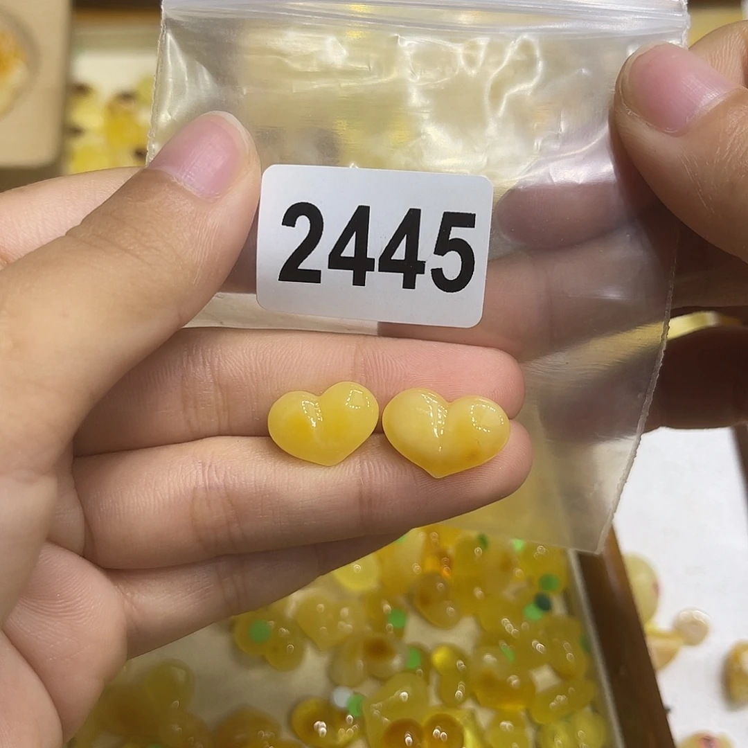 琥珀未镶嵌珠宝奇石