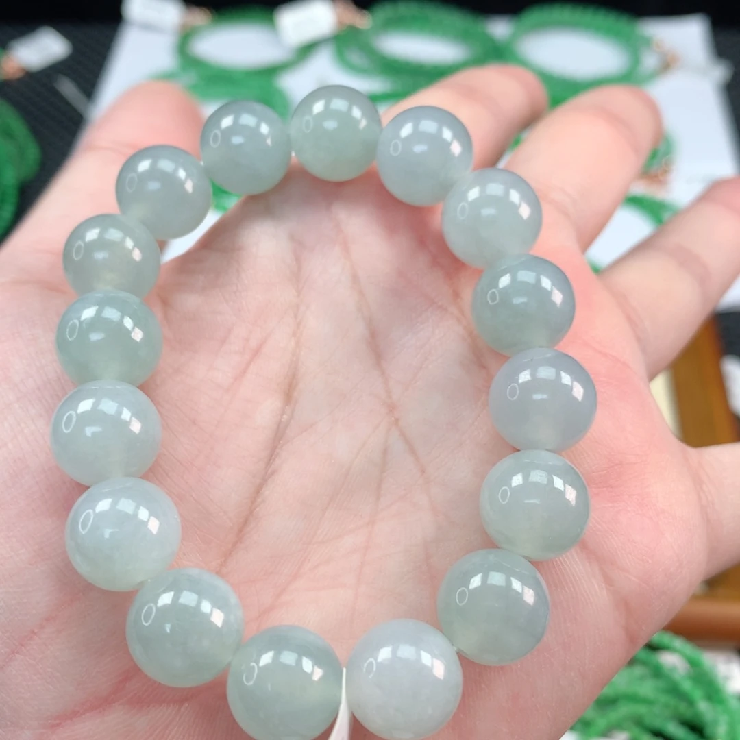翡翠手链未镶嵌翡翠