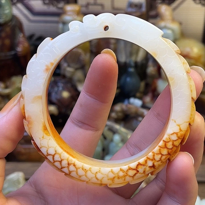 未镶嵌和田玉（糖玉）挂件