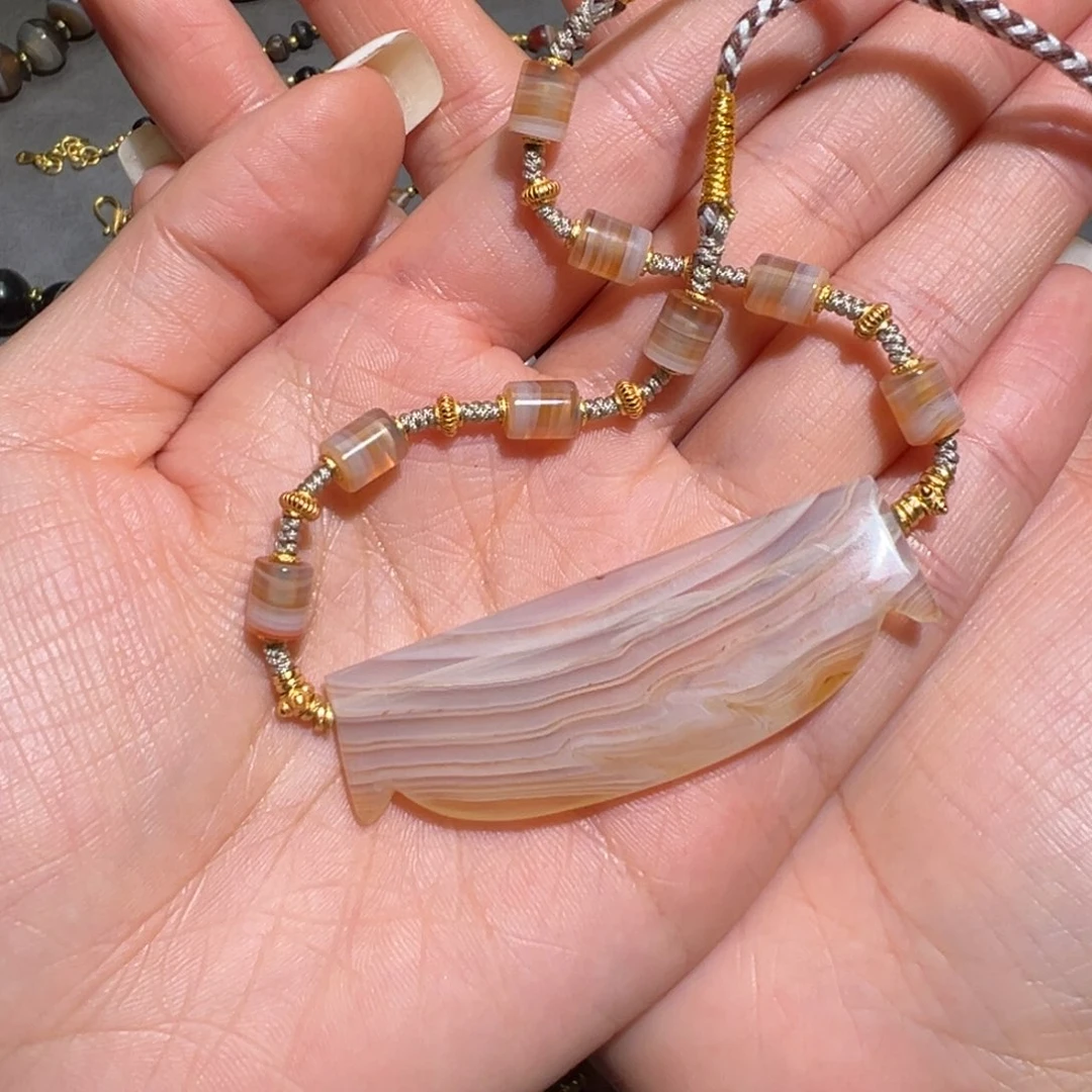 玛瑙/玉髓颈饰未镶嵌