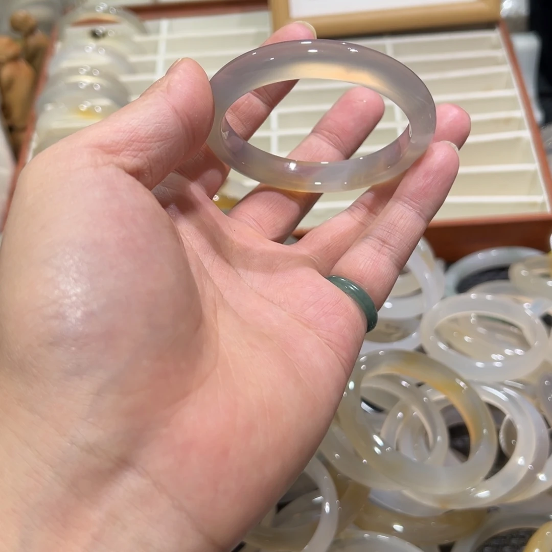 玛瑙/玉髓未镶嵌手镯5758圈有纹雾2.3