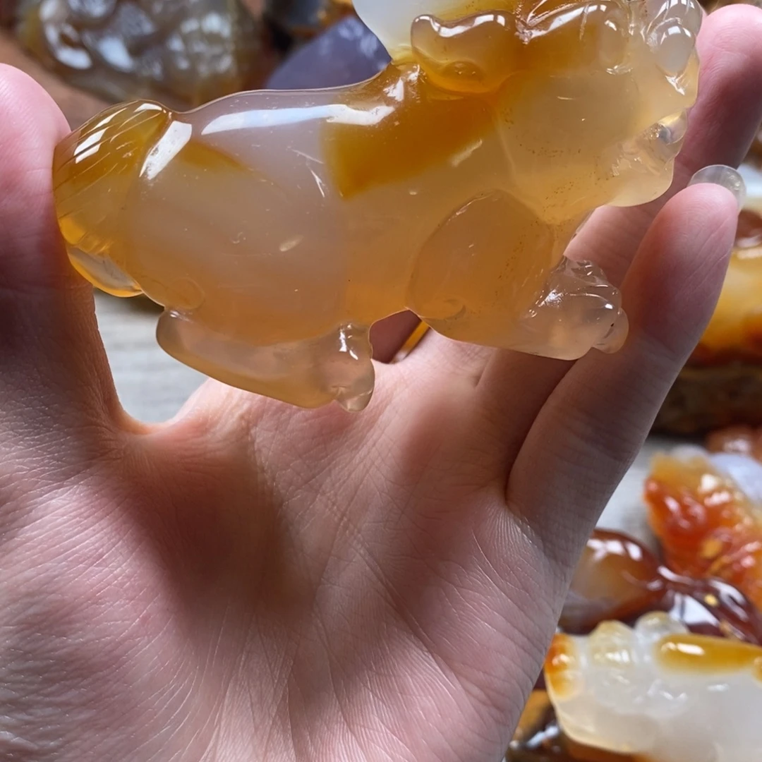 西***业玛瑙/玉髓未镶嵌颈饰